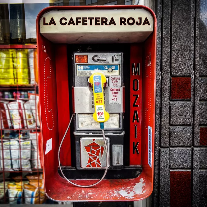 La Cafetera Roja - Mozaik